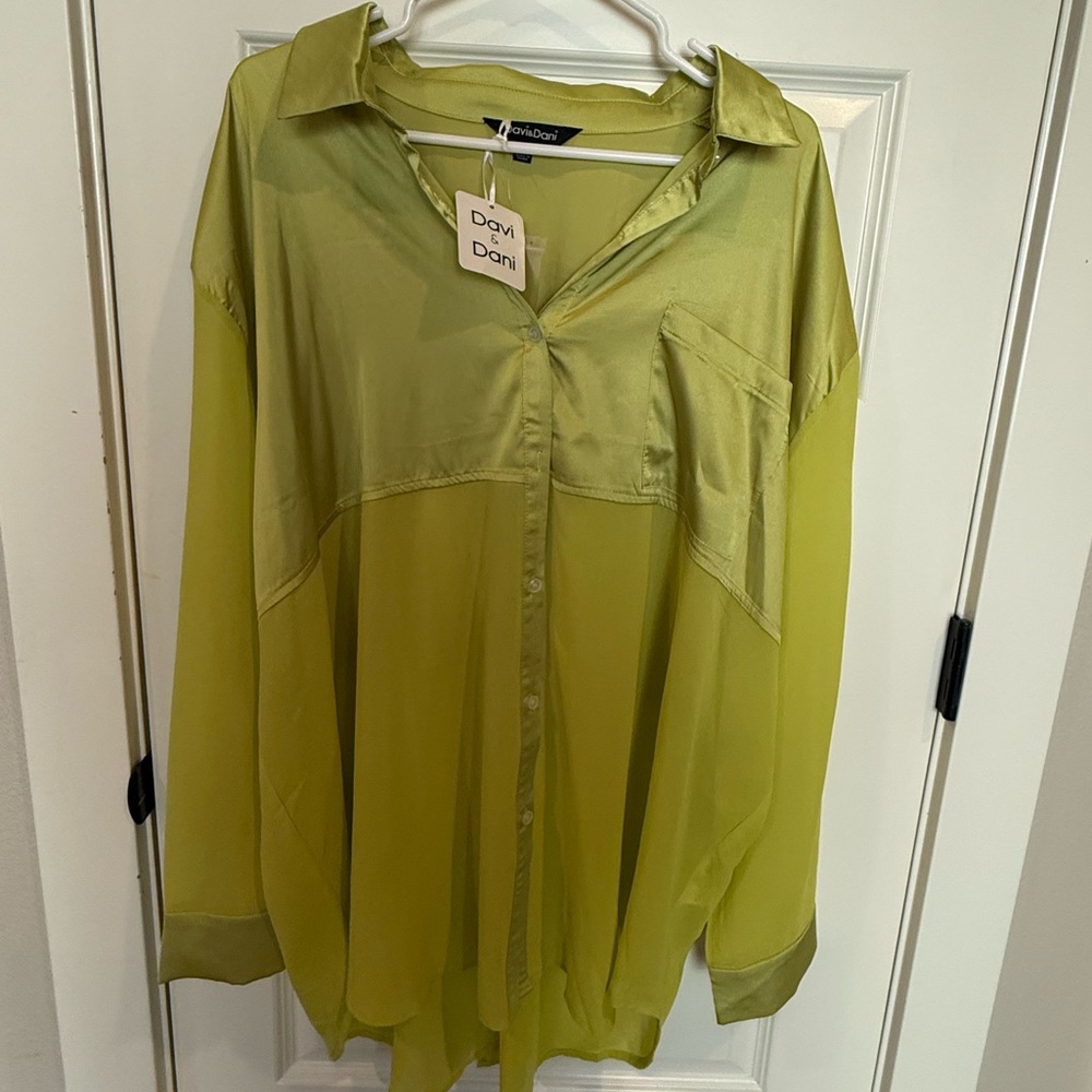 DAVI & DANI Lime Button-Down Shirt